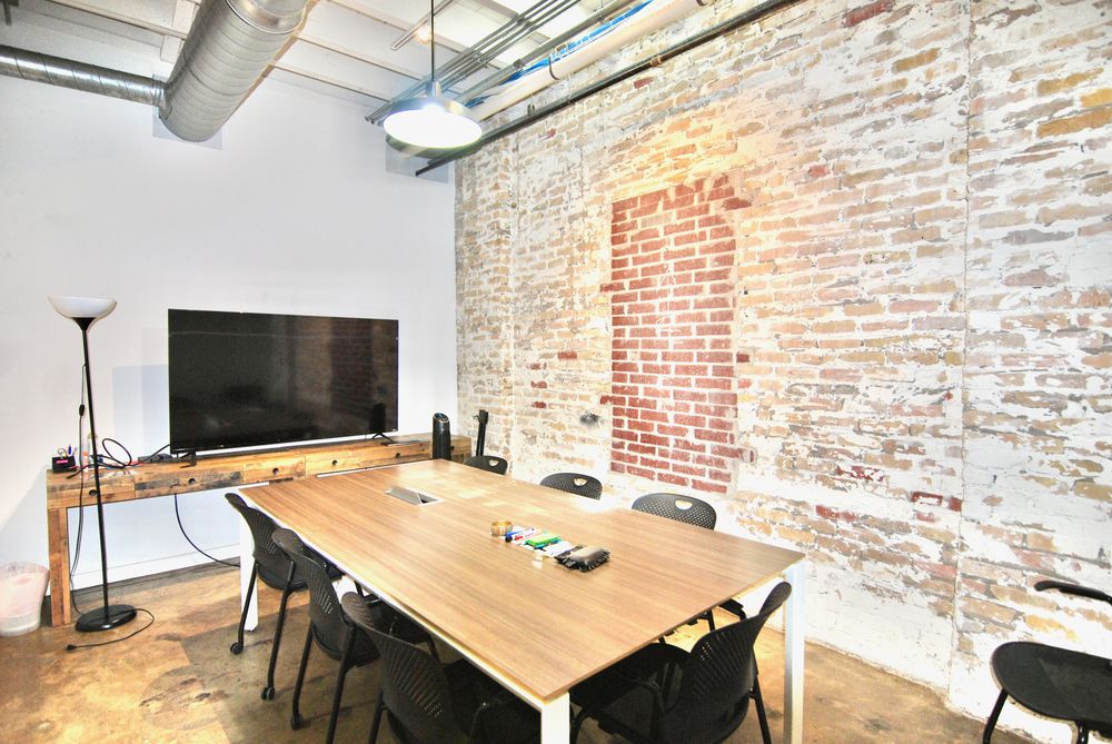 1101 E 6th St, Austin, TX 78702